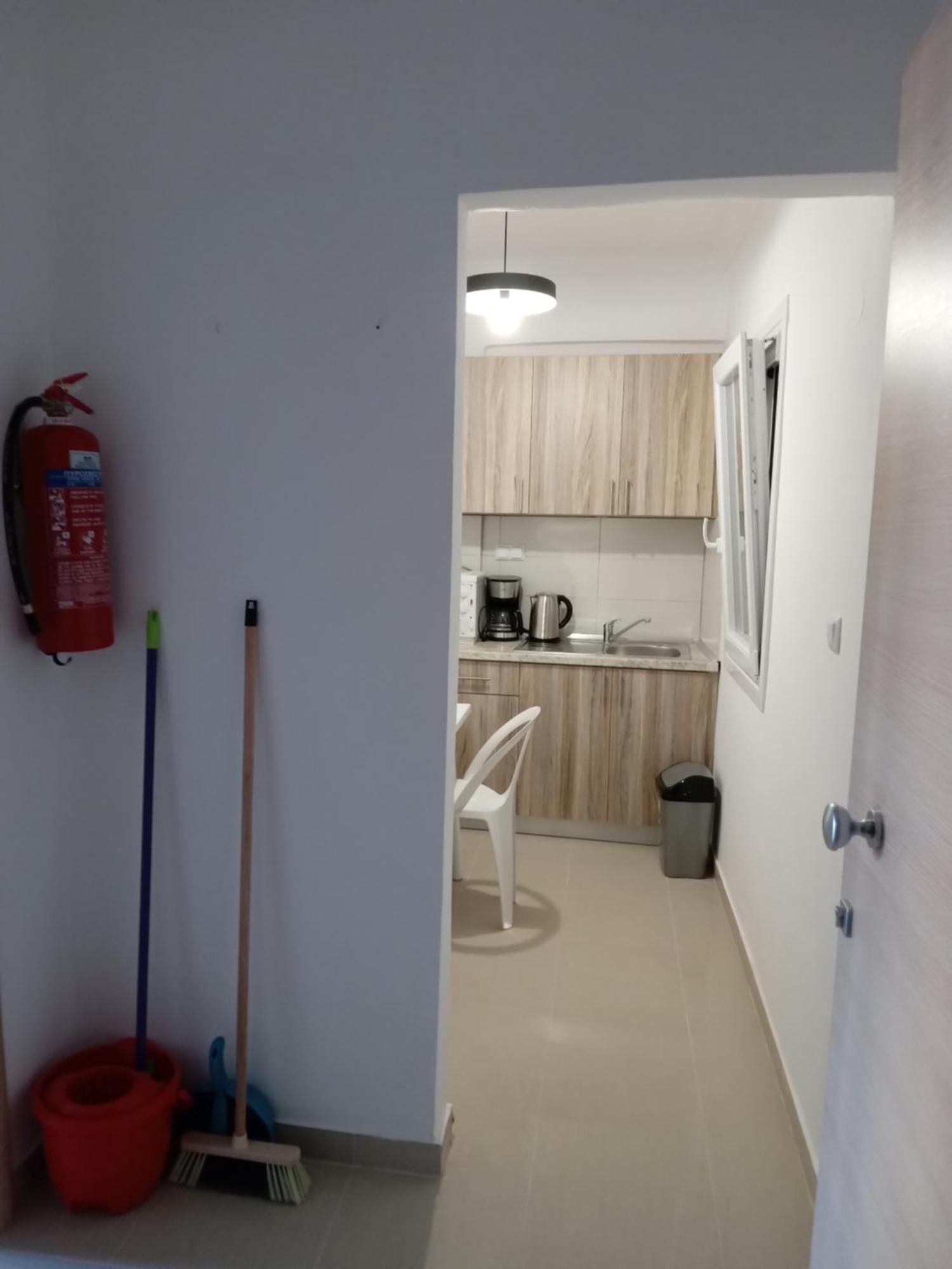 Leonidas Apartments Néa Péramos Kültér fotó