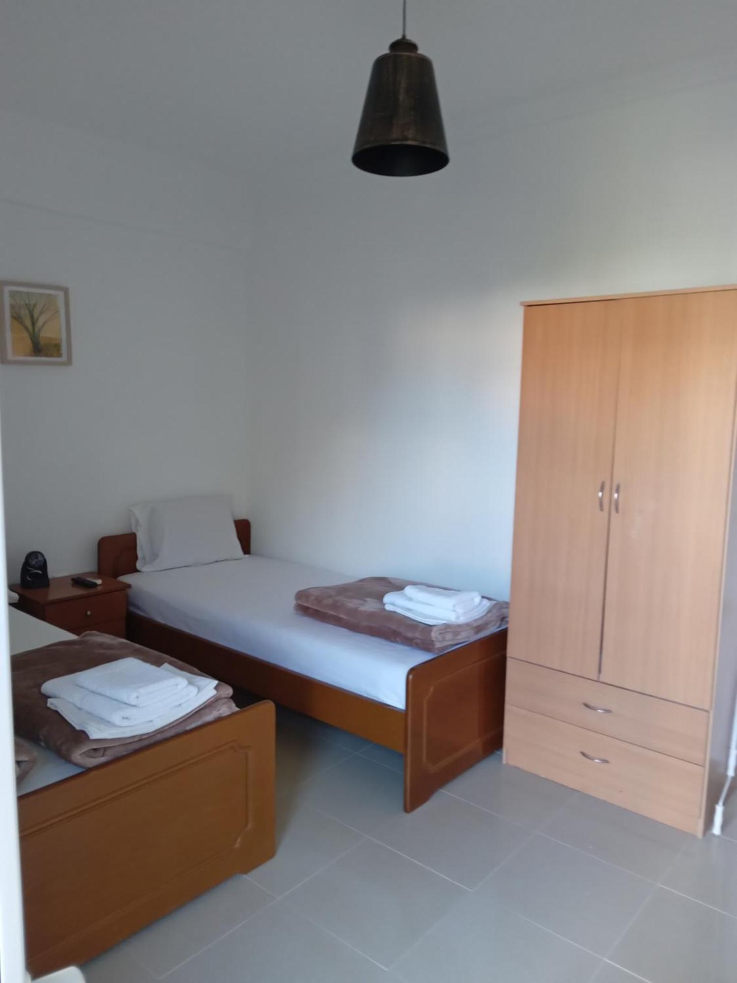 Leonidas Apartments Néa Péramos Kültér fotó