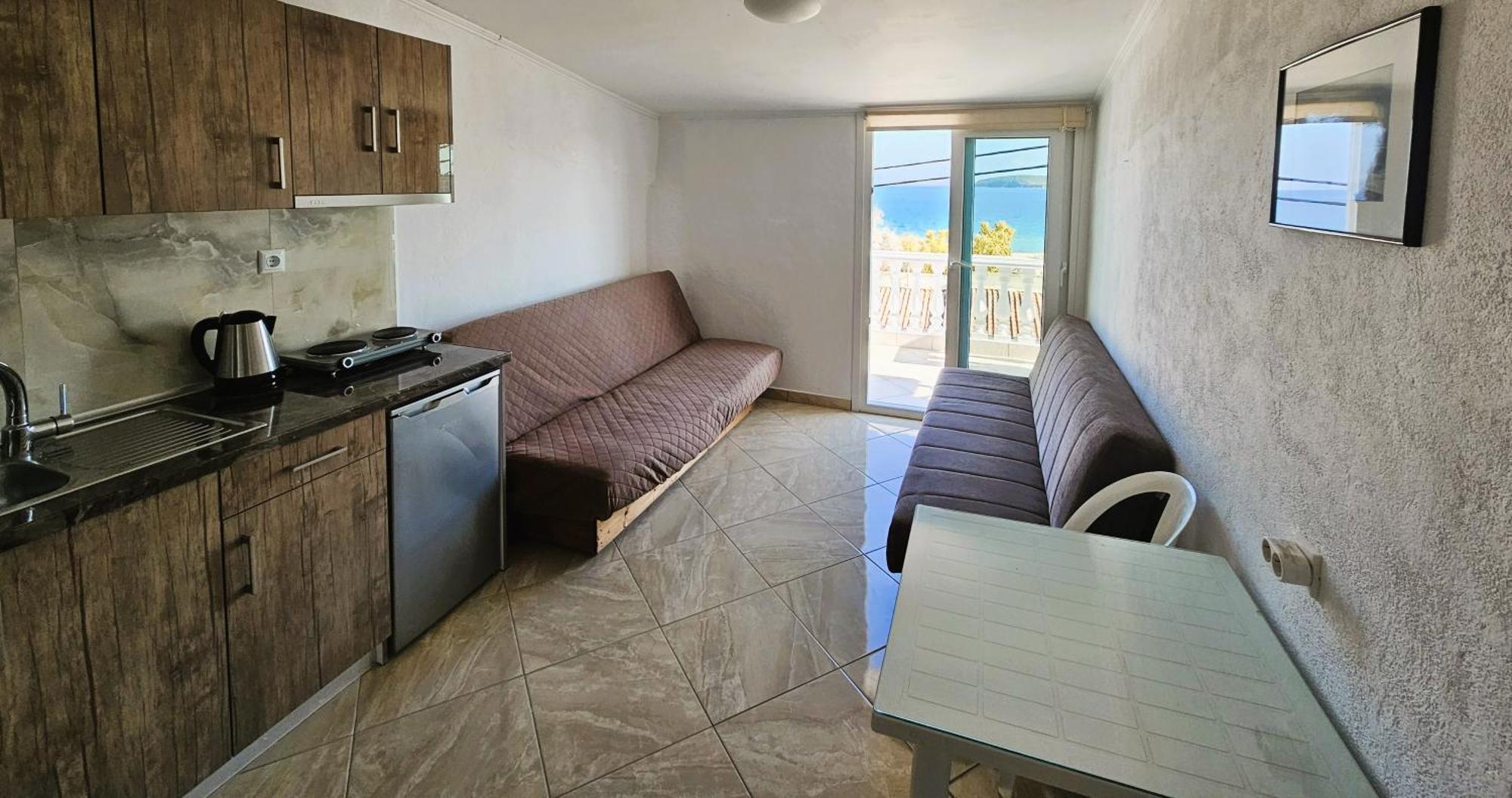 Leonidas Apartments Néa Péramos Kültér fotó